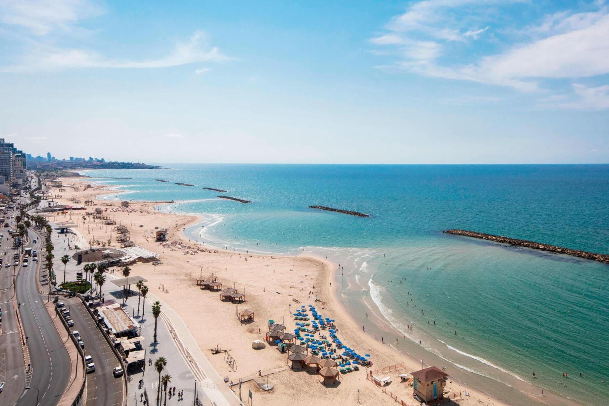 Renaissance Tel Aviv Hotel Exterior photo